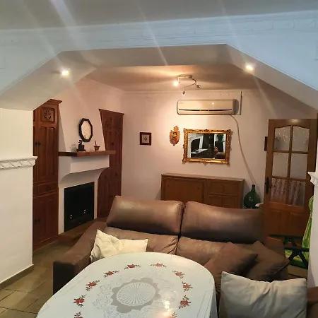بيت للعطل Cortijo Rural El Salado *